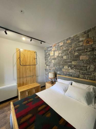 Hostal Helga's Guesthouse
