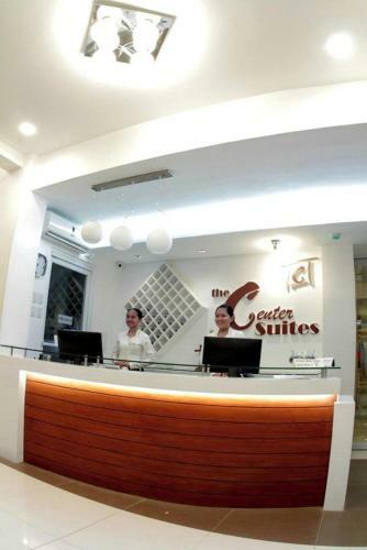 Hotel The Center Suites