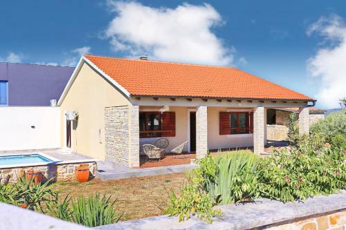 Attractive Villa - Casa Nair