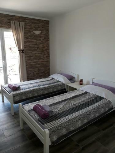 Hilltop Sea View Apartment