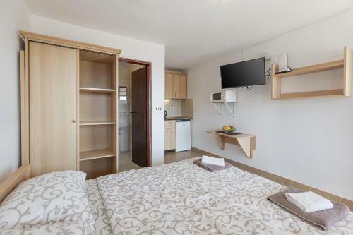 Crystal Sky Apartments