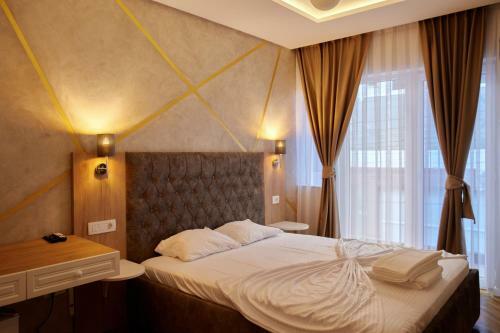 Amico Hotel
