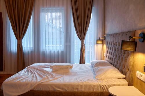Amico Hotel