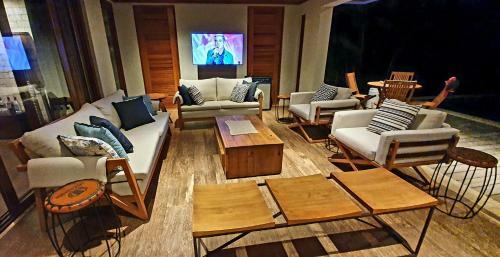Villa 6 Su�tes Com Sofistica��o E Conforto Na Praia Do Forte!