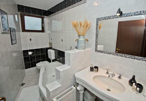 Hostel Ozalj