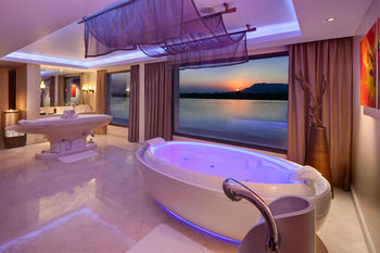 Hotel Hilton Luxor Resort & Spa