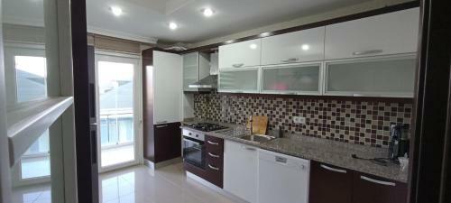 ??? ????? ????? ?????? ?? ?????? ????? ????? - Spacious And Beautiful Apartment With A Distinctive Sea View