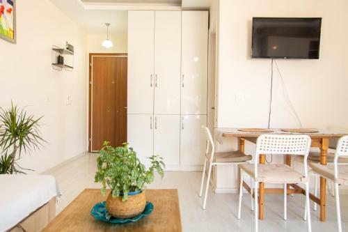 Villa Charming House Close To Beach In Cesme