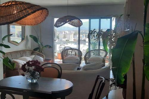 Apartamento Departamento Para 4 Personas. Con Cochera.
