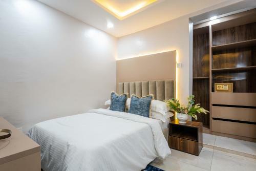 Sapphire Heights Apartment Single Rooms