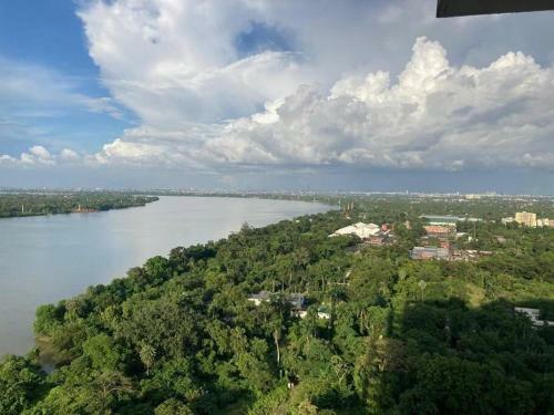 Apartamento River Facing Lovely 3br Condo