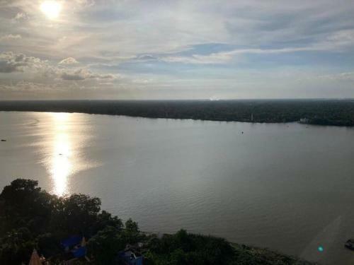 Apartamento River Facing Lovely 3br Condo