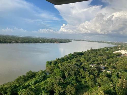 Apartamento River Facing Lovely 3br Condo