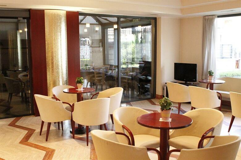Smooth Hotel Rome West