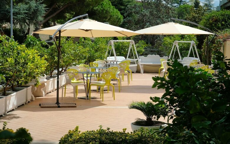 Smooth Hotel Rome West