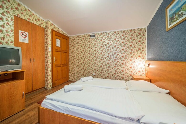 Central Green Hotel