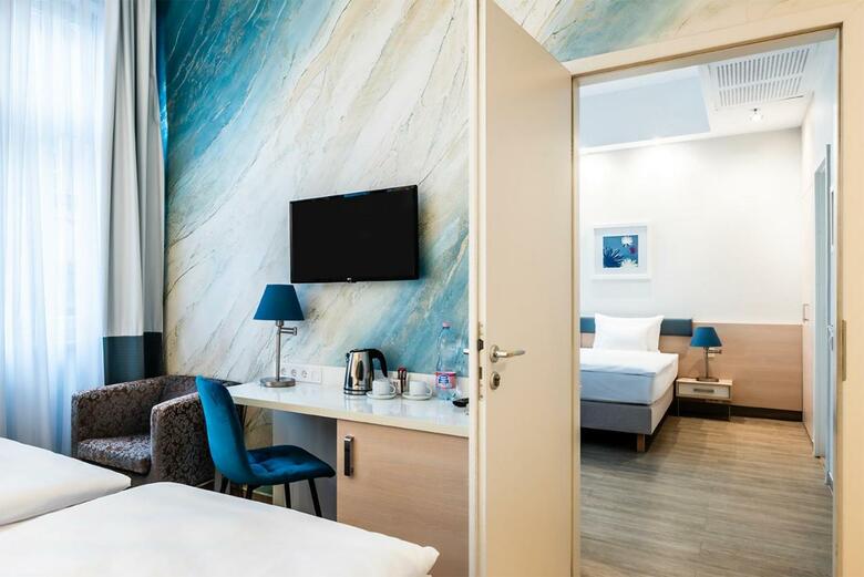 Atrium Fashion Hotel