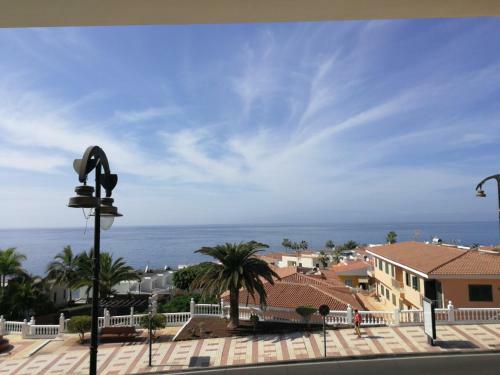 Apartamentos La Avenida Playa La Arena