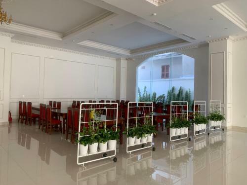 Grand Hill Apartment & Hotel
