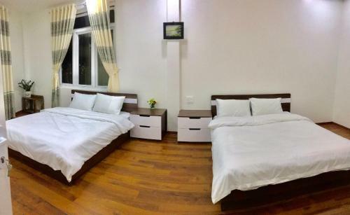 Villa Q's House