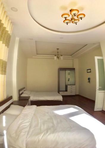Villa Q's House