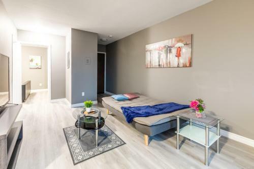 Cozy 1br Apartment With King Bed - Near Downtown