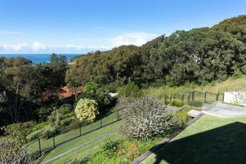 Blissful Retreat With Panoramic Views Of One Mile