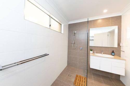 Blissful Retreat With Panoramic Views Of One Mile