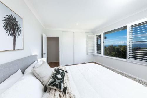 Blissful Retreat With Panoramic Views Of One Mile