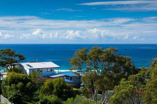 Blissful Retreat With Panoramic Views Of One Mile
