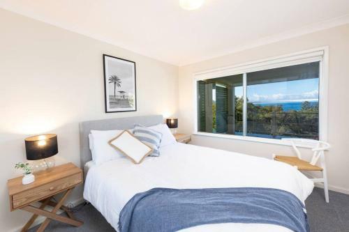 Blissful Retreat With Panoramic Views Of One Mile