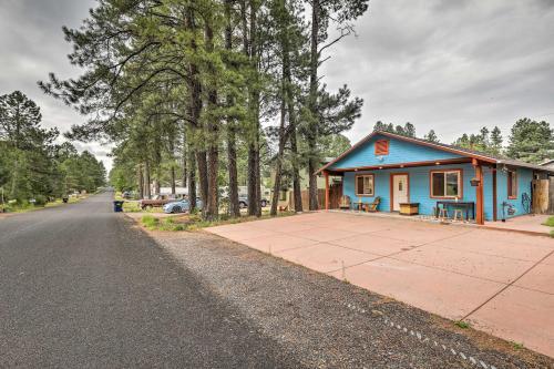 Forested Flagstaff Getaway Garden, Gas Grill