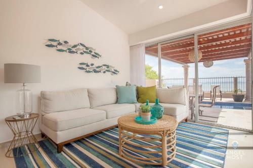 Private Beach And Oceanfront Resort Style Pool Home