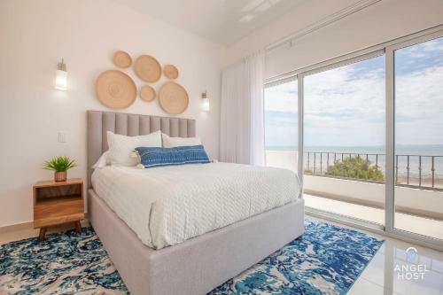 Private Beach And Oceanfront Resort Style Pool Home