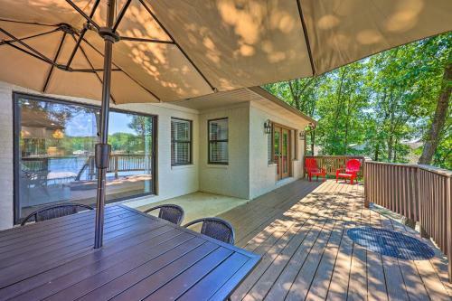 Lakefront Paradise With Fire Pit And Boat Slip!