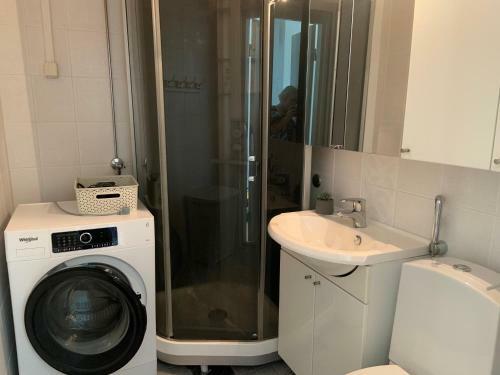 Apartamento Hyvin Varusteltu Perhehuoneisto Pys�k�intipaikalla