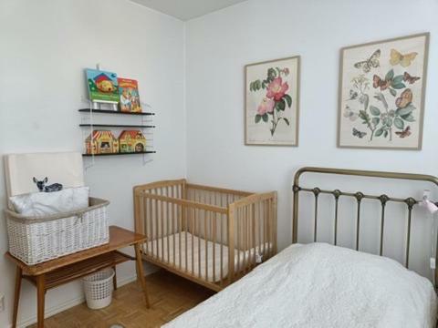 Apartamento Hyvin Varusteltu Perhehuoneisto Pys�k�intipaikalla