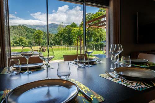 Villa Pyr�n�es Prestige - Grange R�nov�e Avec Piscine