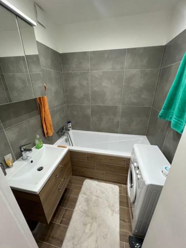 Apartamento Dvojizbov� Byt V Super Lokalite