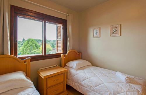 Apartamento Completo No Centro De Canela - Para 6 Pessoas