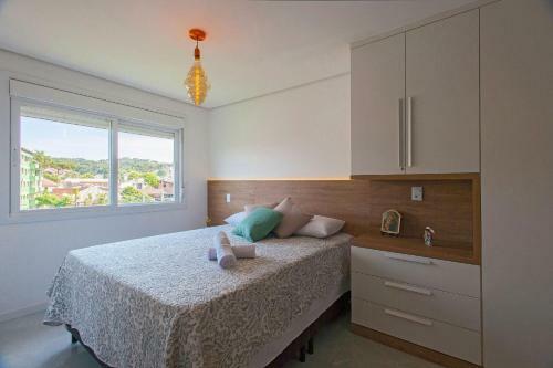 Lindo Apartamento No Centro De Canela - Para At� 5 Pessoas