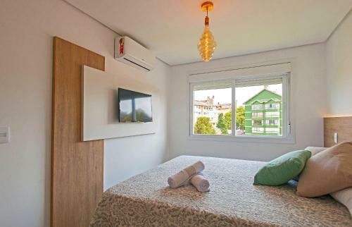 Lindo Apartamento No Centro De Canela - Para At� 5 Pessoas