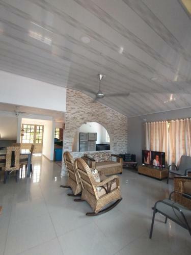Casa Roja Llano Del Pozo