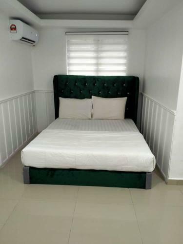 Rd Legend Hotel