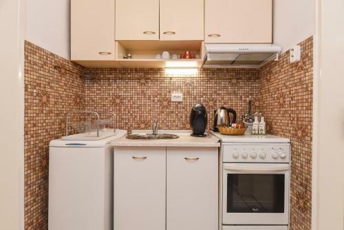 Historical Lion's Bridge 1-bedroom Apartment