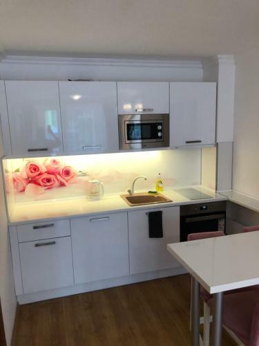 Apartamento Luxuri�se 2 Zimmerwohnung Mit Balkon/spa/pool Sunny Beach