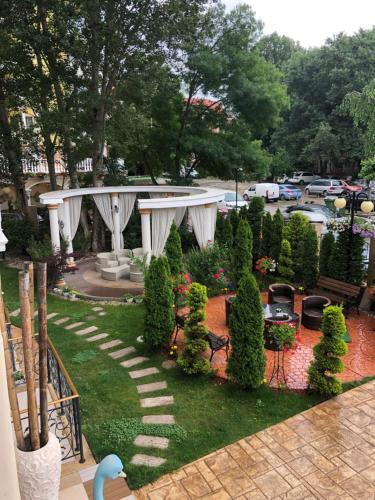 Apartamento Luxuri�se 2 Zimmerwohnung Mit Balkon/spa/pool Sunny Beach