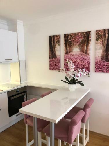 Apartamento Luxuri�se 2 Zimmerwohnung Mit Balkon/spa/pool Sunny Beach