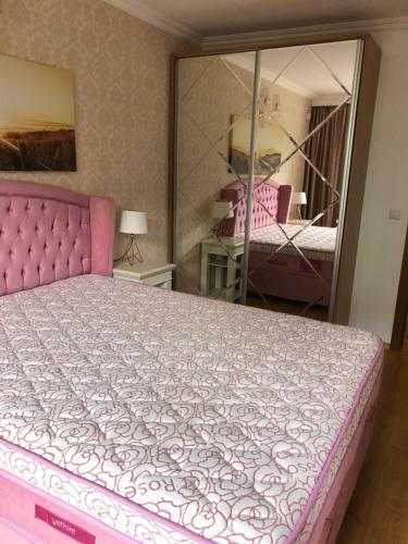 Apartamento Luxuri�se 2 Zimmerwohnung Mit Balkon/spa/pool Sunny Beach