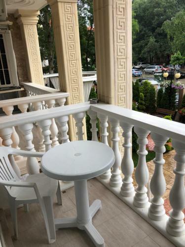 Apartamento Luxuri�se 2 Zimmerwohnung Mit Balkon/spa/pool Sunny Beach